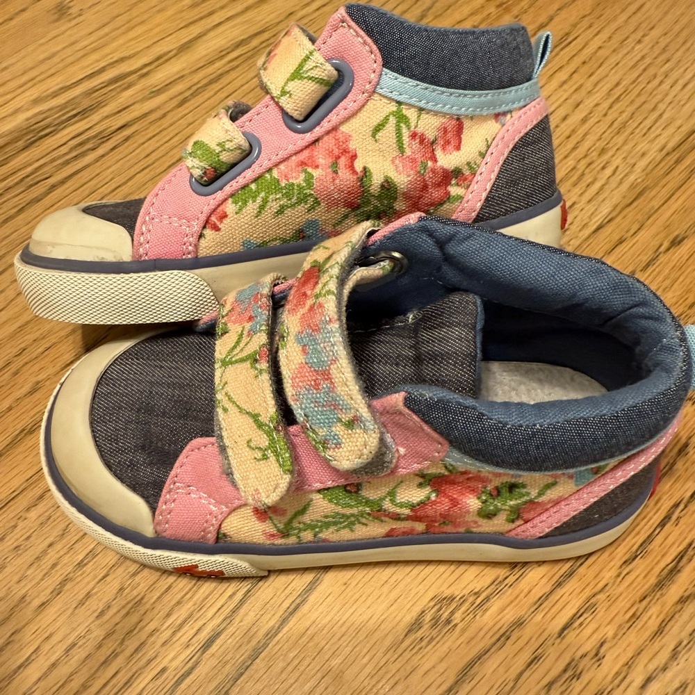 See Kai Run Pink and Blue Floral Sneakers with Velcro Straps
